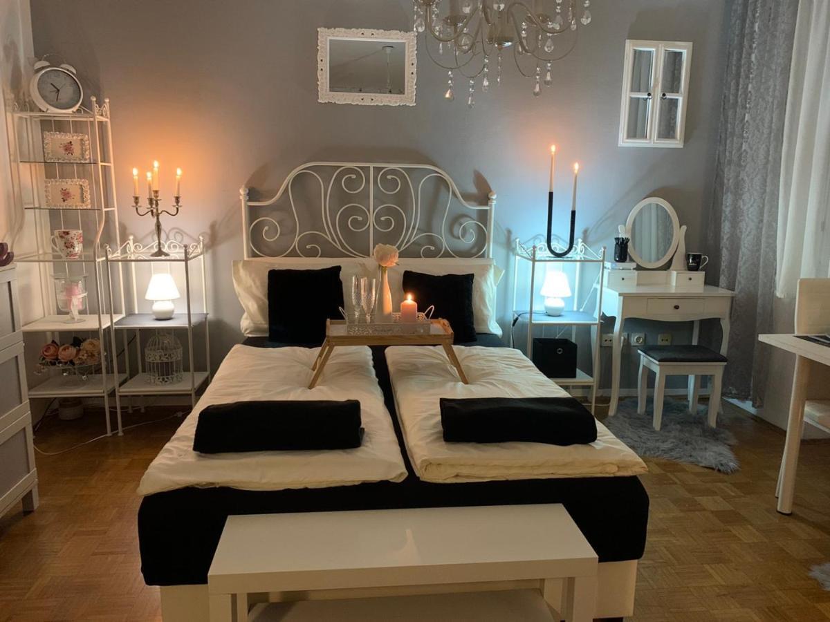 Lautus Apartment *