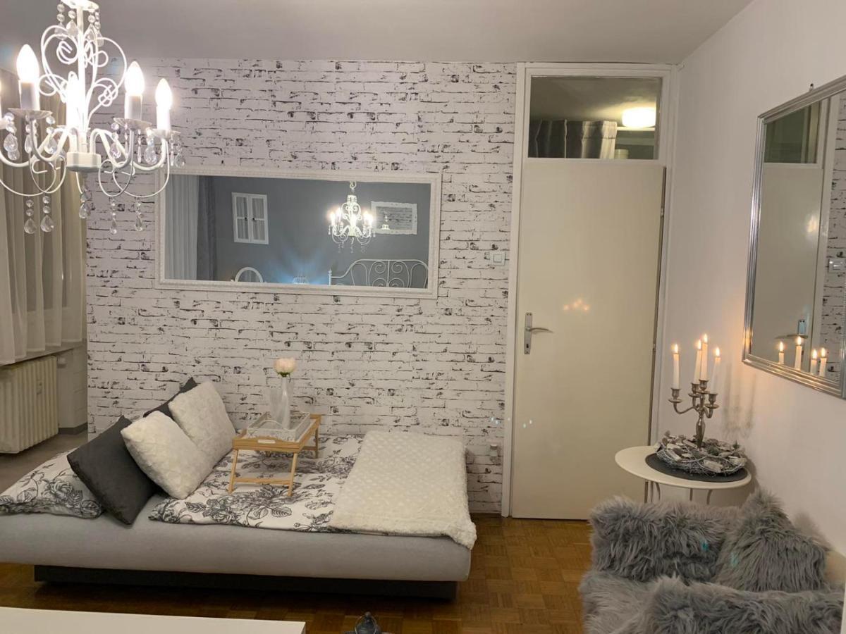 Lautus Apartment